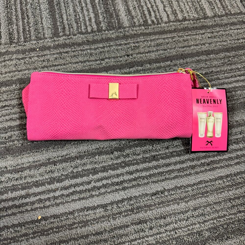Victoria’s Secret Dream Angels Heavenly Hot Pink Cosmetic Clutch Wristlet NWT - Picture 8 of 8